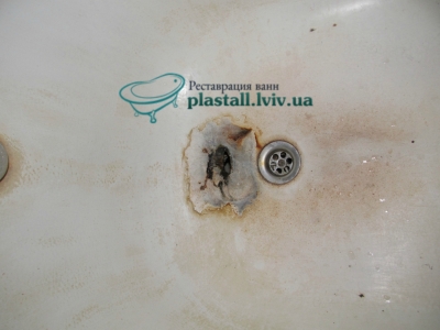 Реставрация стальной ванны акрилом в Ровно